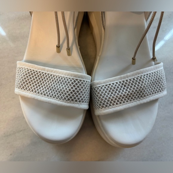 NeroGiardini Bungee Platform Wedge Sandals in White/Gold size 39/8.5 - Picture 9 of 12
